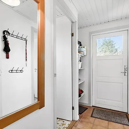 1574 Aakirkeby - Strandvangen 8 Ferienhaus