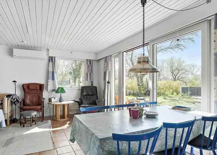 1574-aakirkeby-strandvangen-8 * Vester Somarken